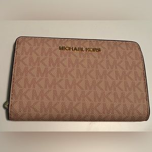 Pink Michael Kors Snap Wallet